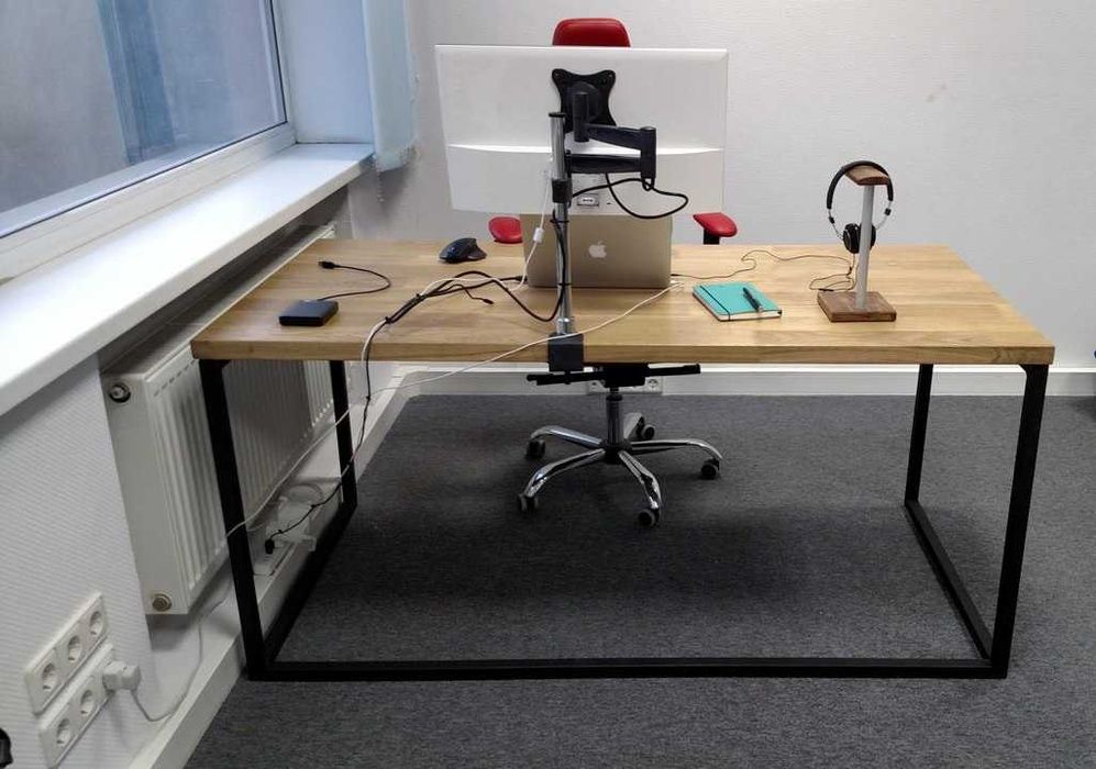 ДОСТАВКА бесплатно! Стол из натурального дерева в стиле Loft