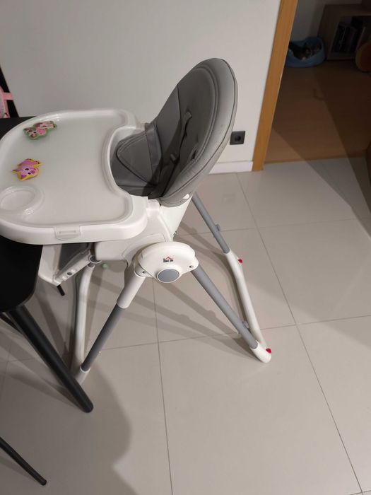 Cadeira de refeição para bebê