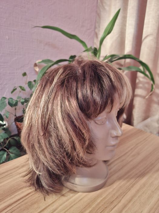 Продам парик з натурального волосся