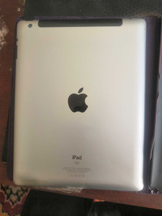 Планшет Apple New iPad (iPad 3) Wi-Fi 32GB (MC706RS/A) Black