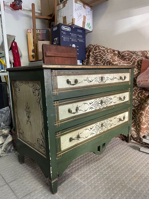 Cómoda Vintage verde