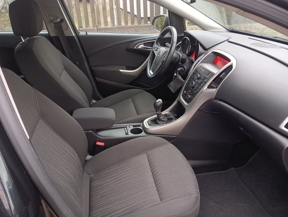 Opel Astra J Model 2012 1.4 T