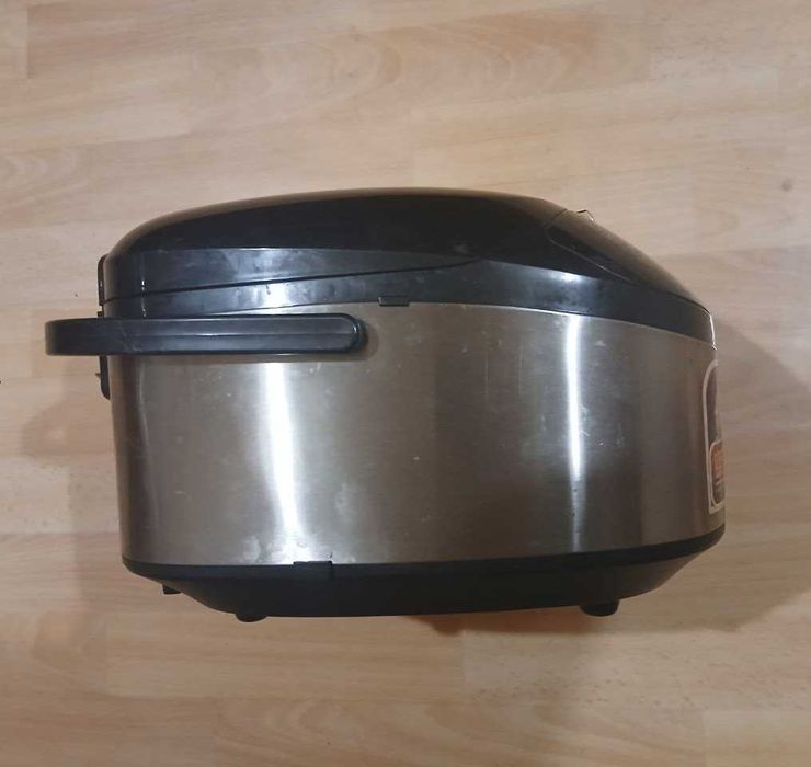 Мультиварка REDMOND RMC-M170 (не работает дисплей)