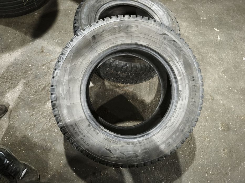 Шини резина зима 265/65 R17 Toyo observe g3-ice