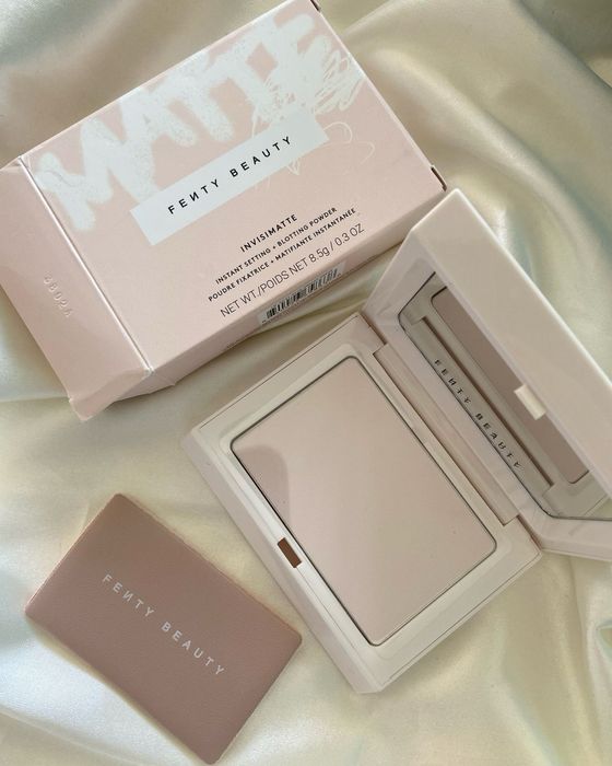 Матуюча пудра Fenty Beauty Invisimatte Blotting Powder — Оригінал