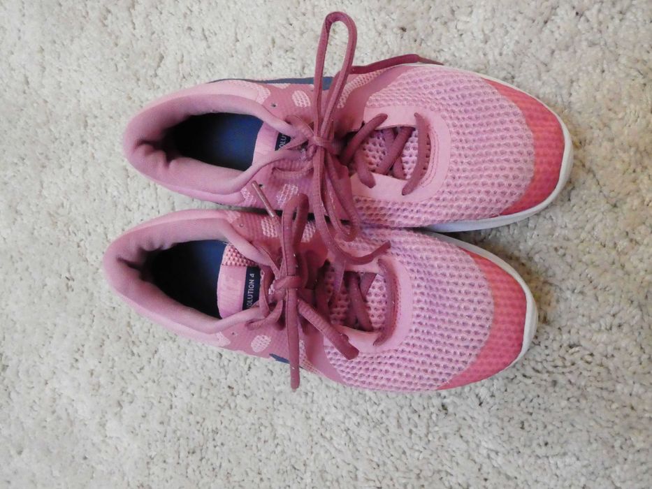 buty Nike r. 37,5
