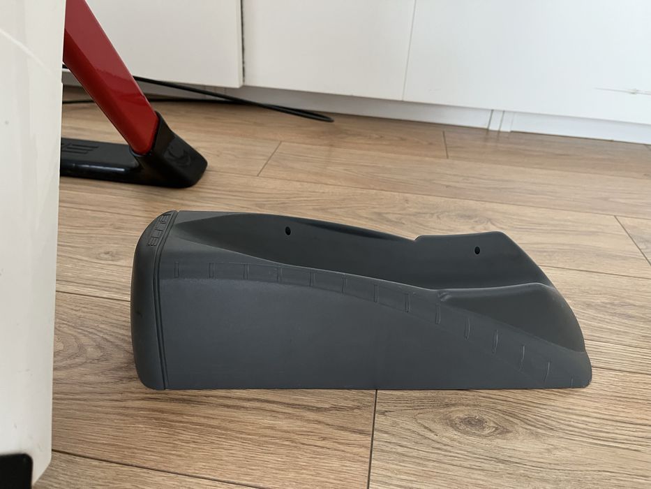 Trenażer magnetyczny rowerowy ELITE force max