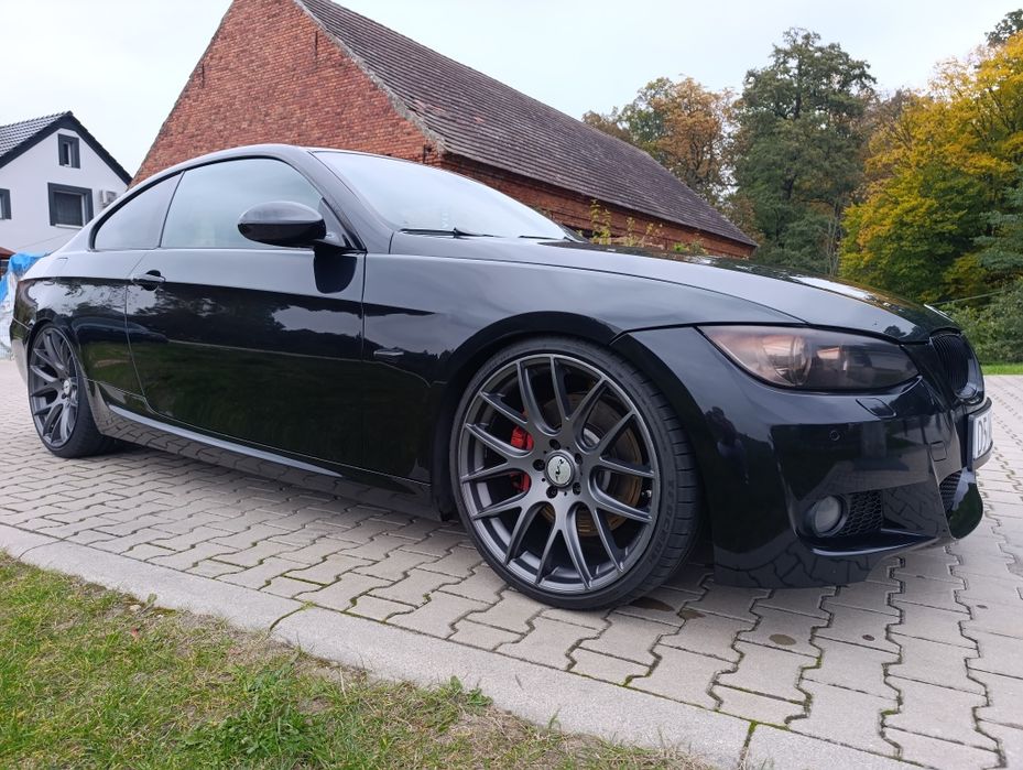 BMW E92 coupe 330D  Bezwypadkowe