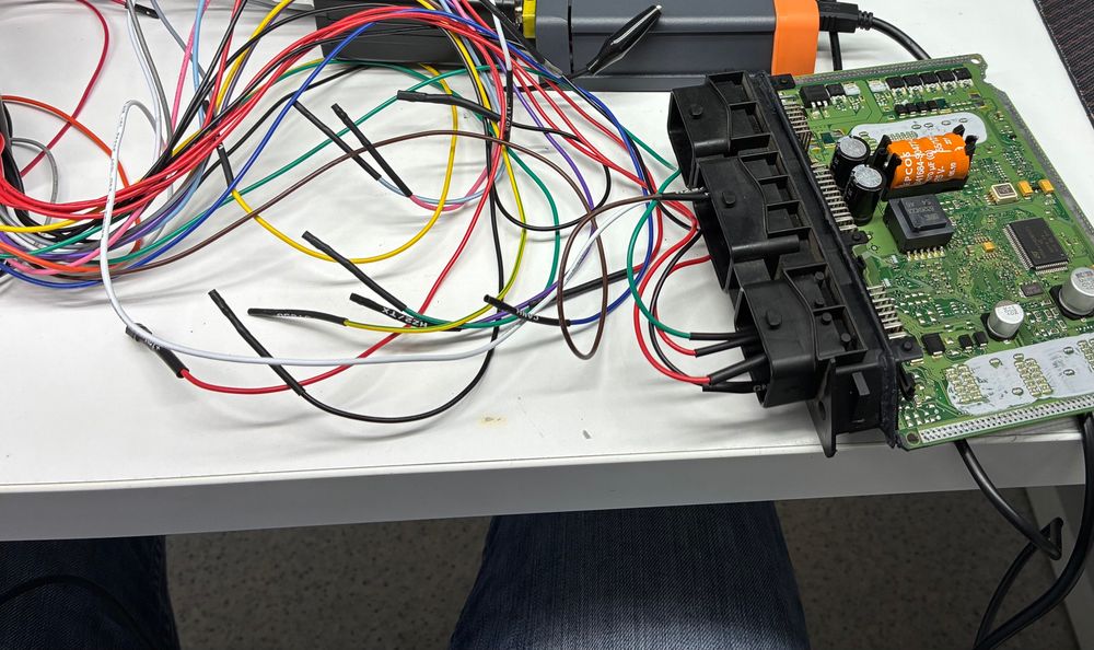 Naprawa i Programowanie Sterowników Silnika ECU projekt oraz wydruk 3d, skan 3d