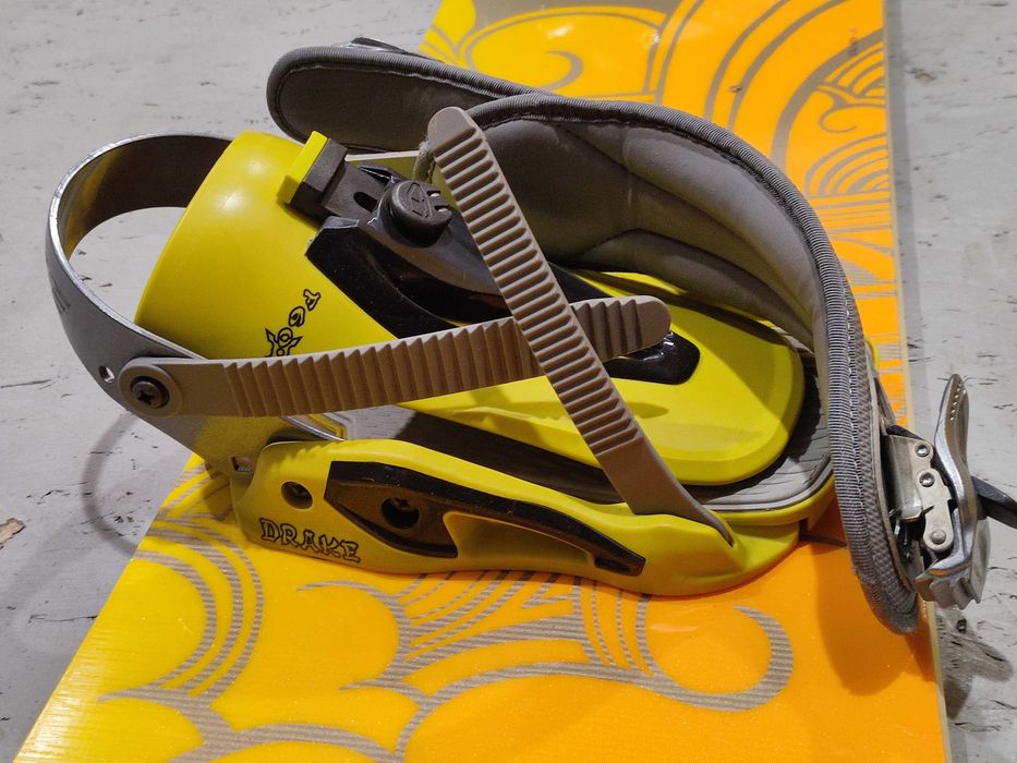 Сноуборд Jeenyus + Drake + чехол