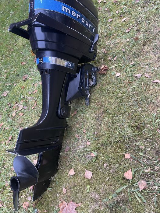 Двигун лодочний мотор Mercury