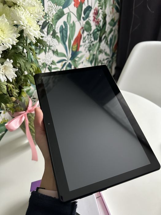 Планшет lenovo м10