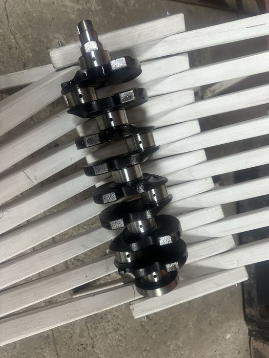 Продам коленвал  ваз 2108-2115 сан майже новый