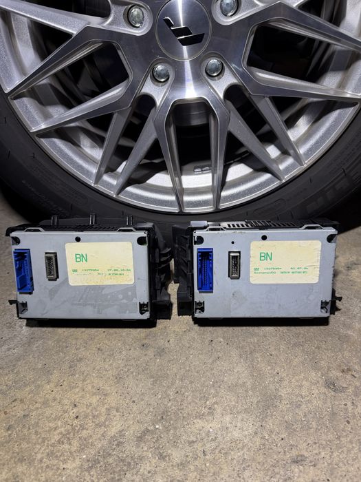Ecrã CID 3 Linhas Opel Astra H/Zafira B com Moldura Original