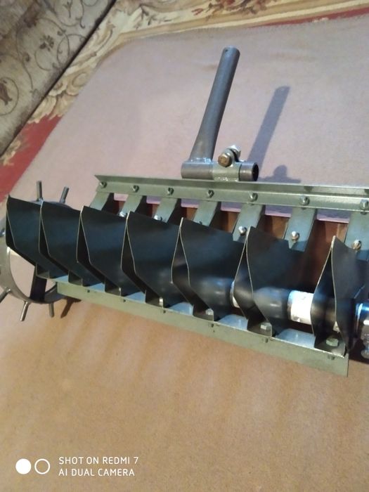 Сівалка точного висіву 7-х рядна "Дачниця M"