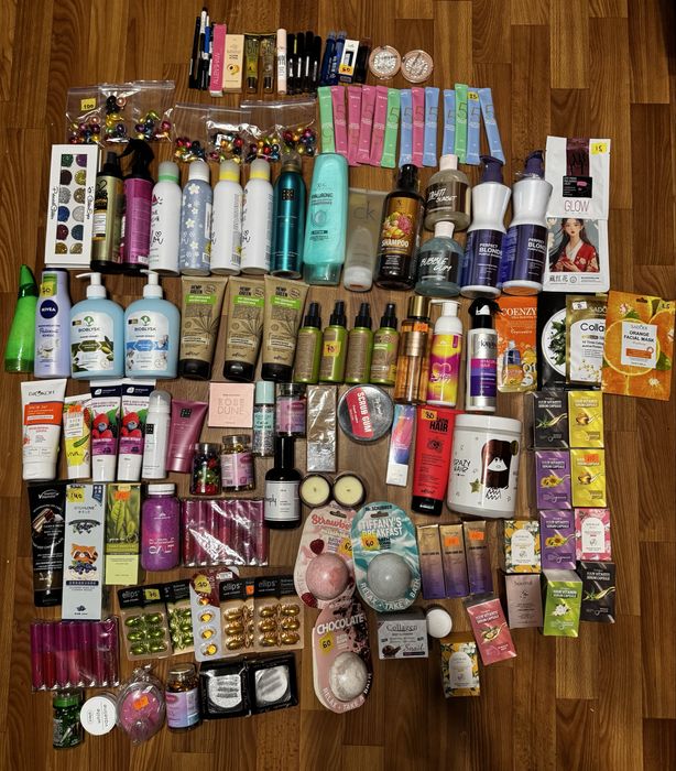 Косметика для волосся,обличчя ,догляд за тілом.