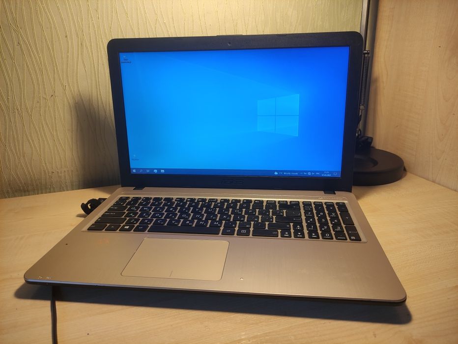 Ноутбук Asus / Ультрабук