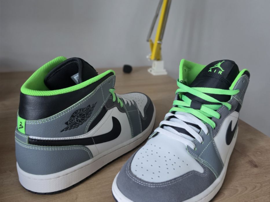 Nowe Nike Jordan Mid 1