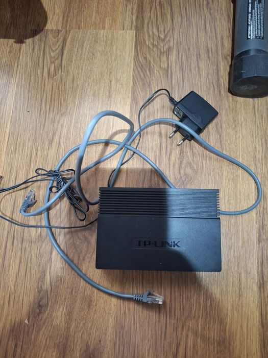 Switch Tp LINK SG1005D