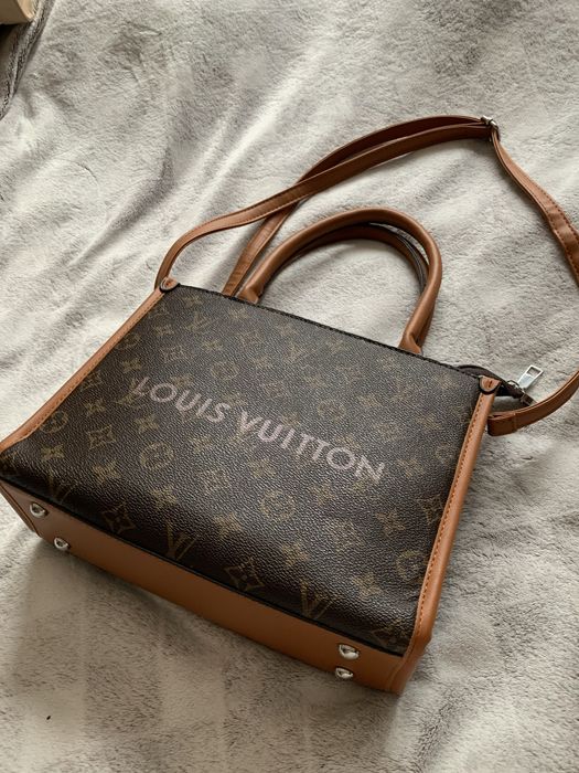 Вмістка сумка коричнева жіноча