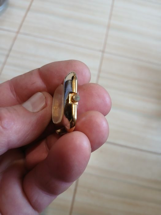 Дешево продам годинник Волга