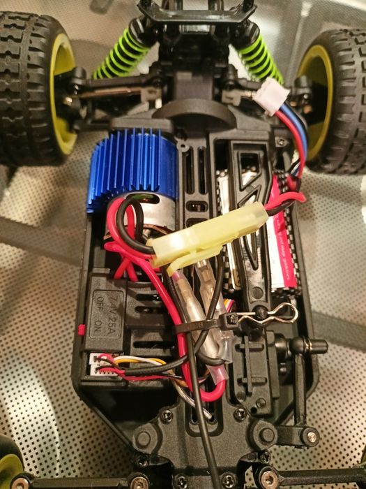 Overmax x - pace  model RC 4x4 zdalnie sterowany samochód  autko