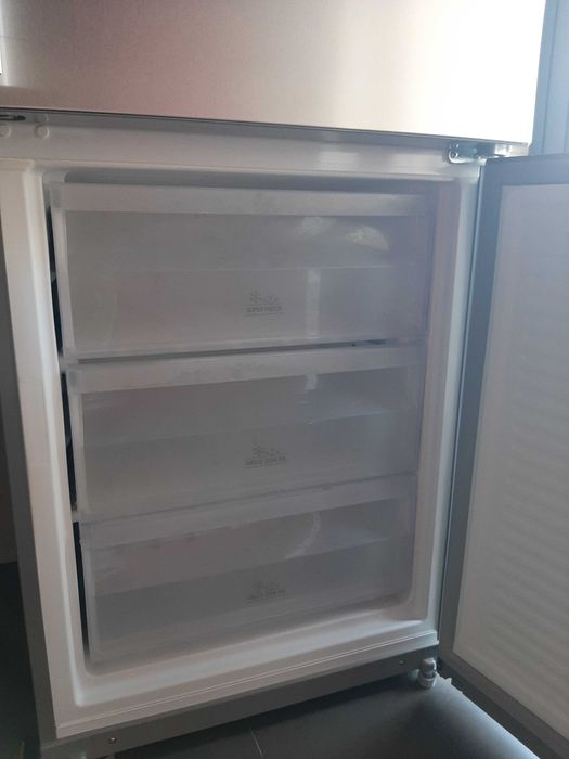 Frigorífico Ariston Hotpoint No Frost, A++, XXL