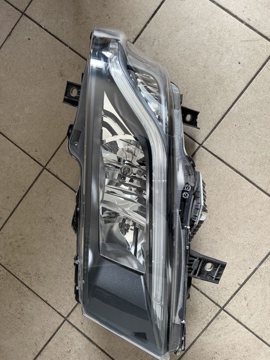 Iveco sway lampa lewa h7