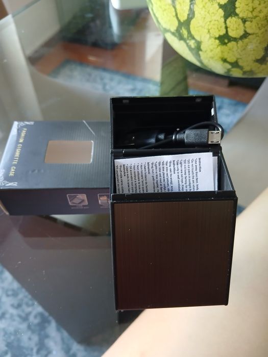 Cigarreira Elegante Recarregavel USB (Nova)