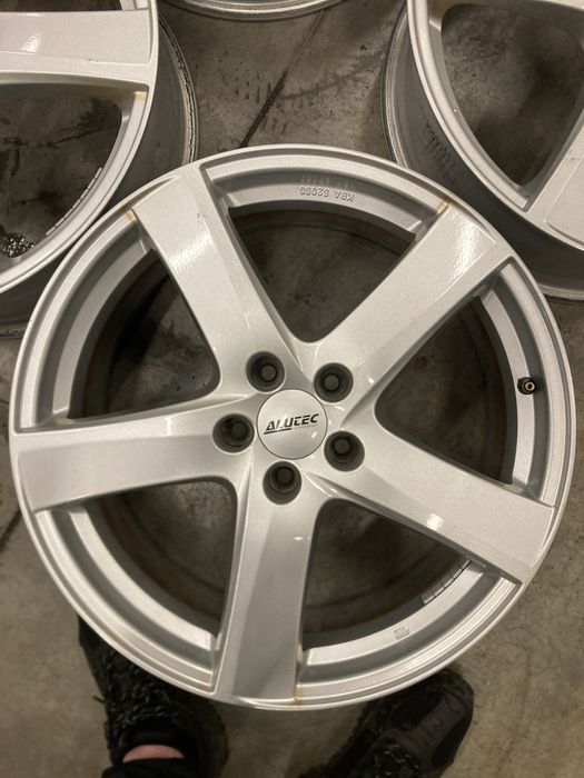 4x felgi aluminiowe alutec  19 5x112 et40 oc70 7.5J