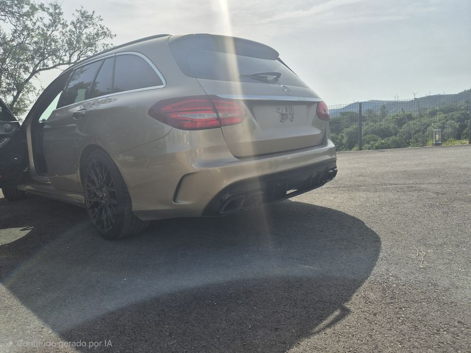 Mercedes-Benz C250 d – FULL EXTRAS, Visual AMG 63, Teto Panorâmico & Suspensão Pneumática (2015)