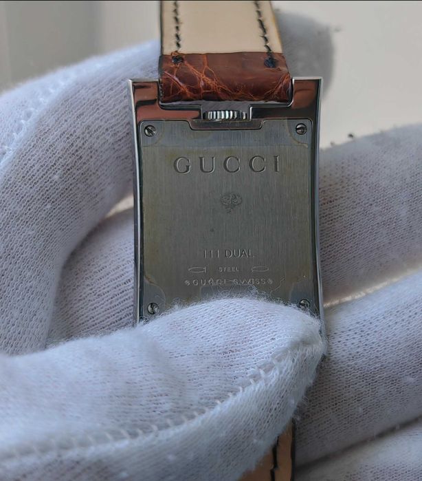 Чоловічий годинник Gucci YA111304 G-Frame Dual Time Swiss made