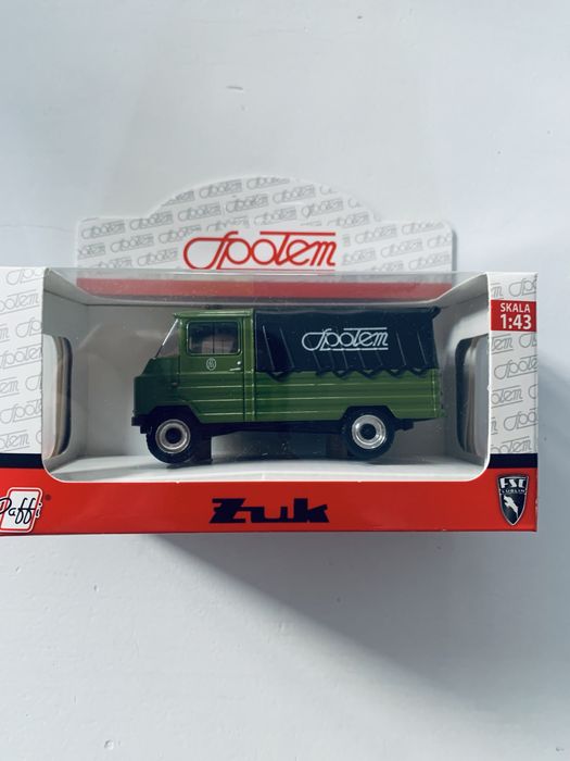 Samochód Żuk Społem kolekcja PRL model Daffi