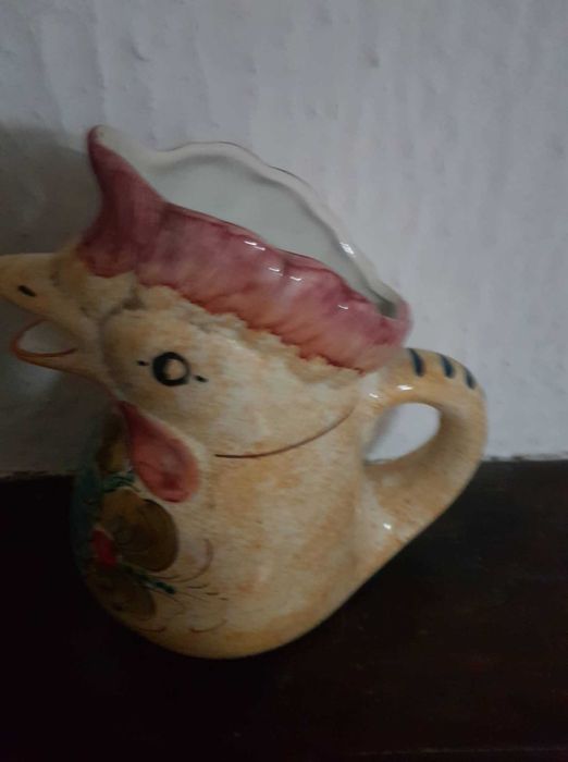 Galinha em cerâmica Italiana pintada á mão
