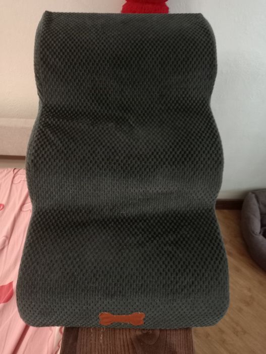 Сходинки для котів і собок