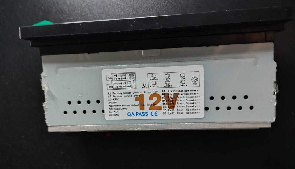 Сенсорна автомагнітола 1DIN 6886C