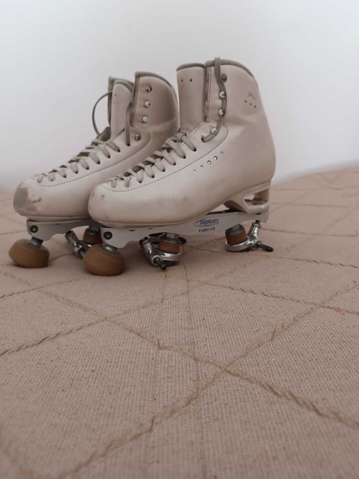 Vendo patins tamanho 255 
Base variant
Bota Ambra Pro