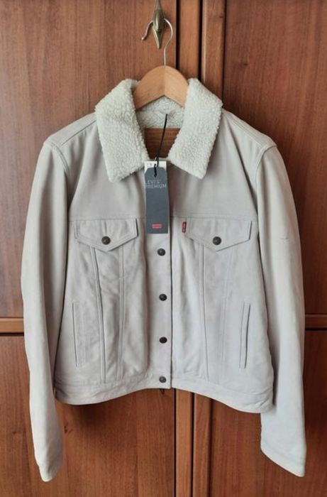 Жіночі шкіряні куртки Levi's