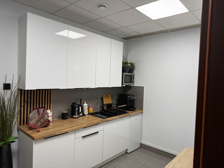 Atrakcyjny lokal usługowo-biurowy pow.170m2