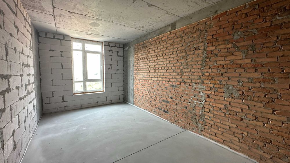 Двоповерхова 2кімн. квартира 80 м² з терасами. Простір, як у таунхаусі