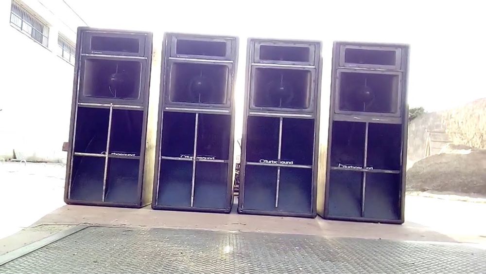 4 colunas Turbosound TMS 4 com drivers originais