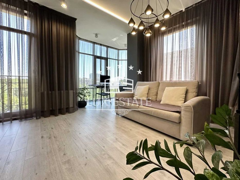Продажа авторской 5-комнатной квартиры в ЖК "Белый Слон"