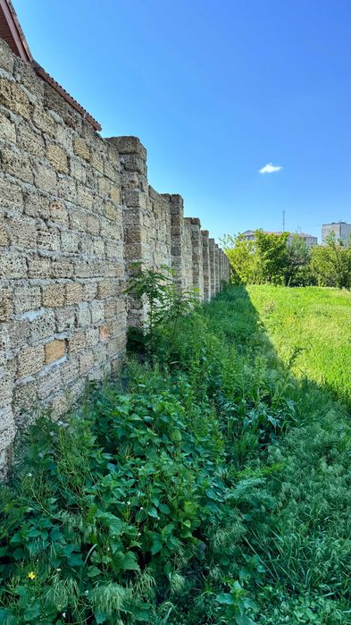 Продам ветхий дом в Чугуеве (рн 5й школы)