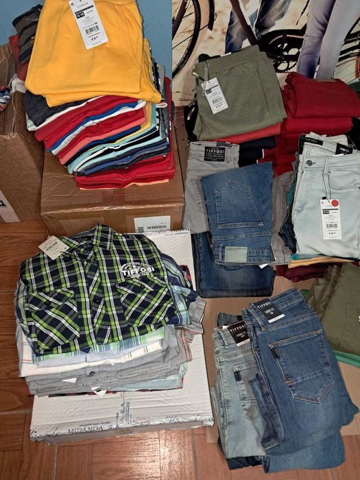 STOCK DE ROUPA NOVA – Excedente de stock