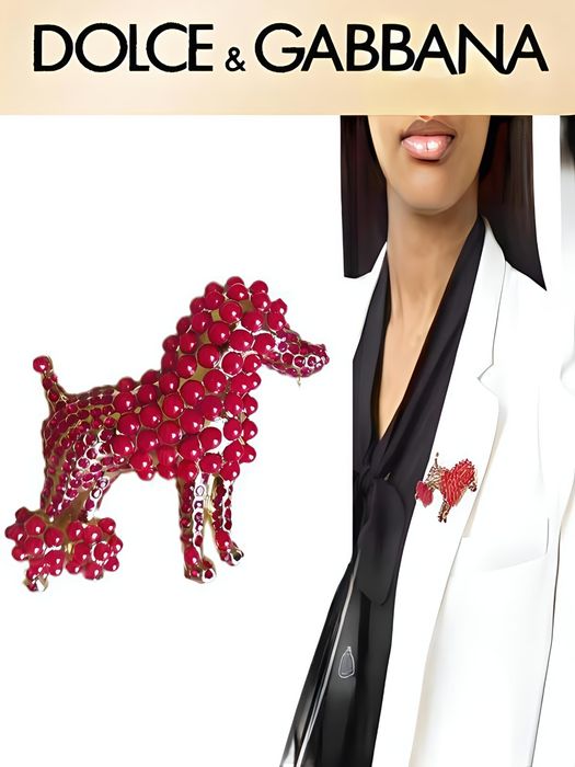 "DOLCE & GABBANA" брошка червоний пудель
Італія
нова