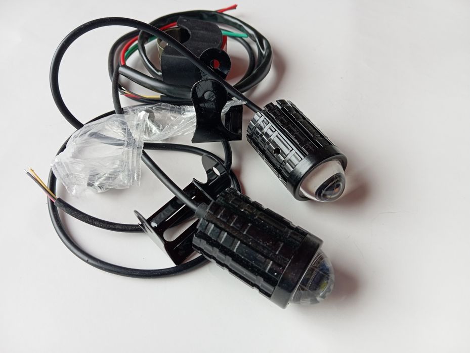 Линзы лампы лёд мото авто вело с выключателем. Новые.