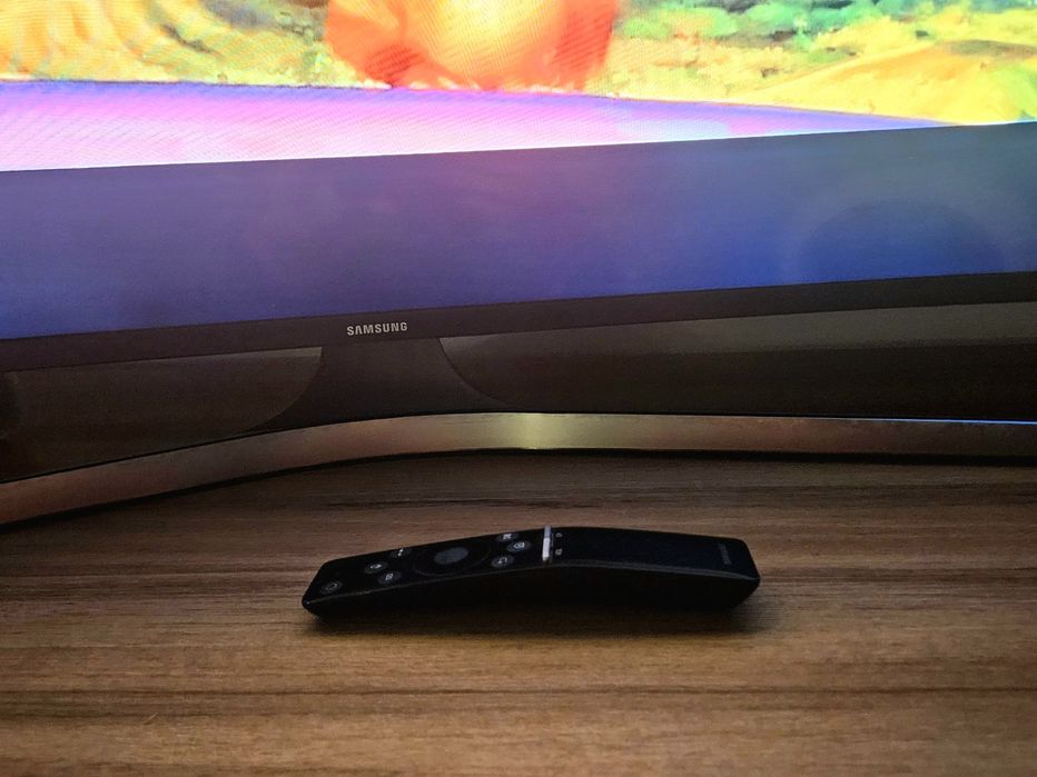 Smart TV Samsung Curva 50’’ (127 cm)