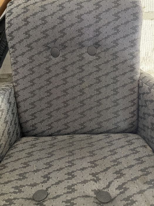 Fotelik na kółkach dziecięcy