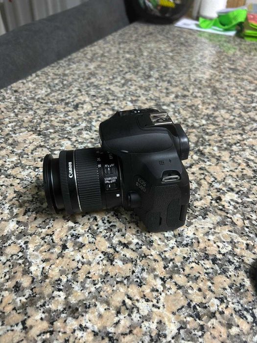 Canon EOS 850D + 18-55mm IS STM