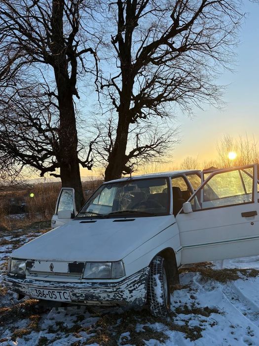 Renault 9 , продаж авто